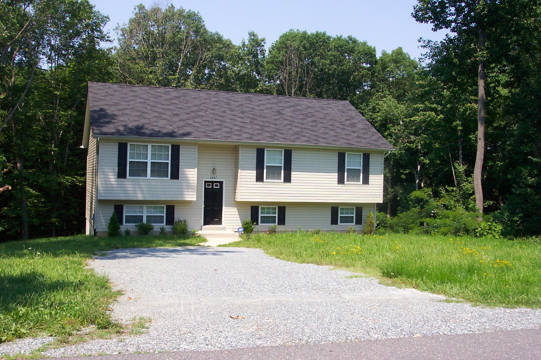 Lusby House: 8435 Chesley Dr
