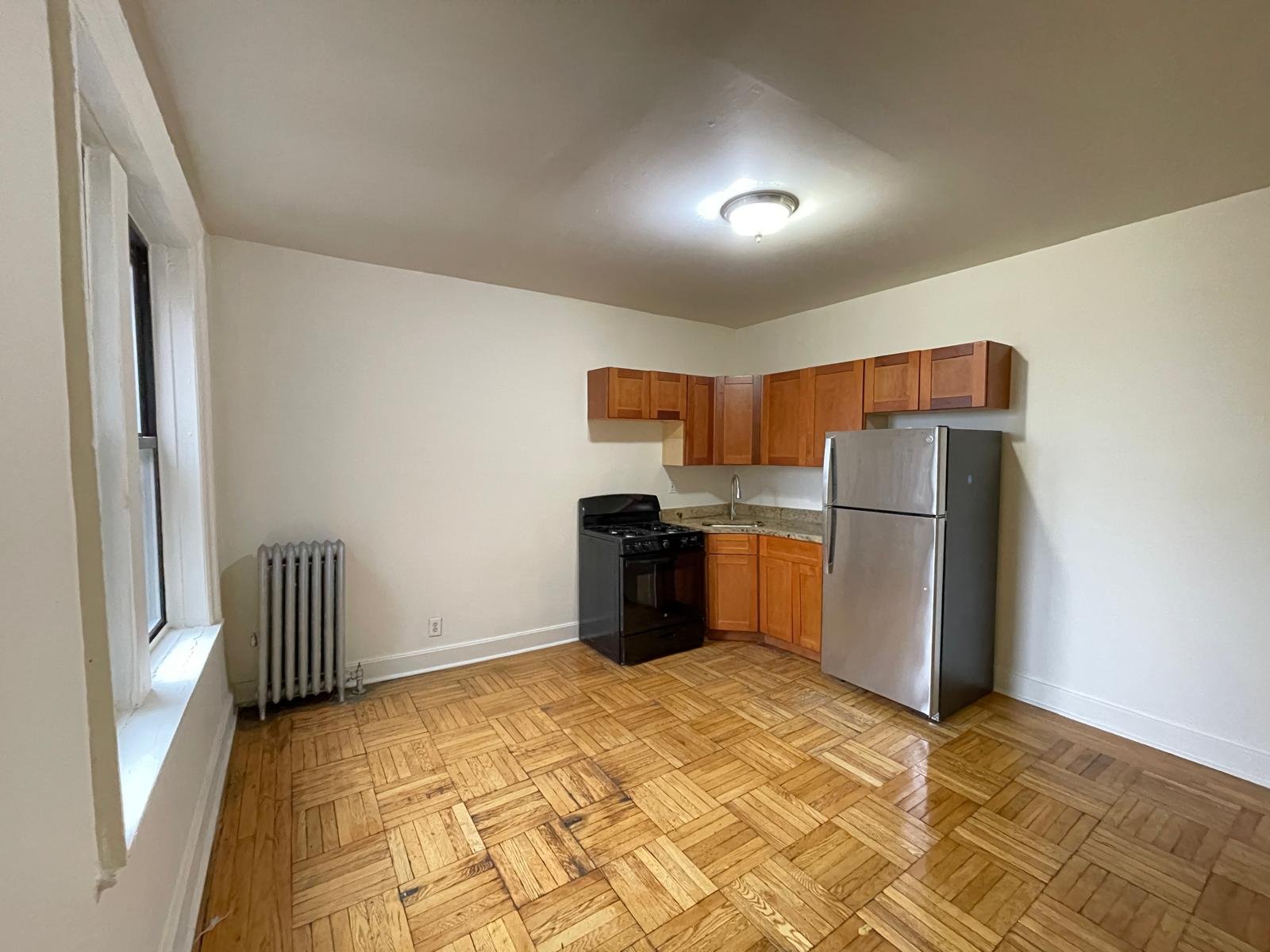 New York City Apartment: 142 W 238TH STREET