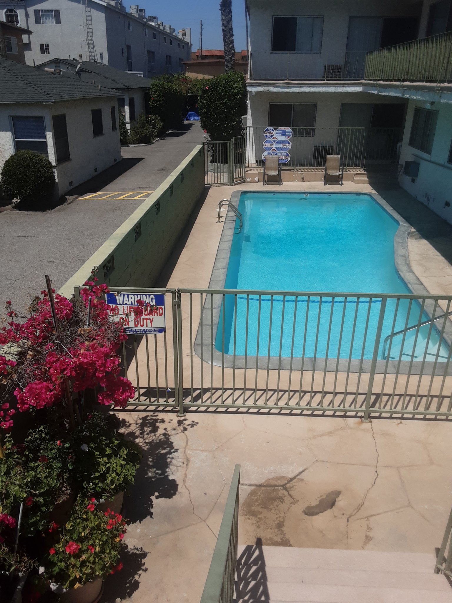 Burbank Multiplex: 1711 Scott Rd