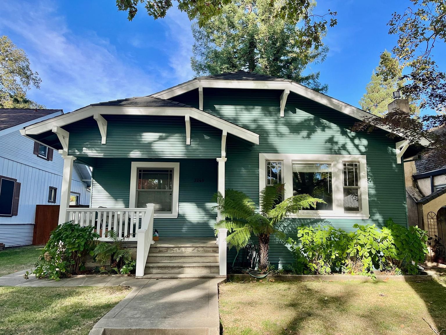 Sacramento House: 3249 D St