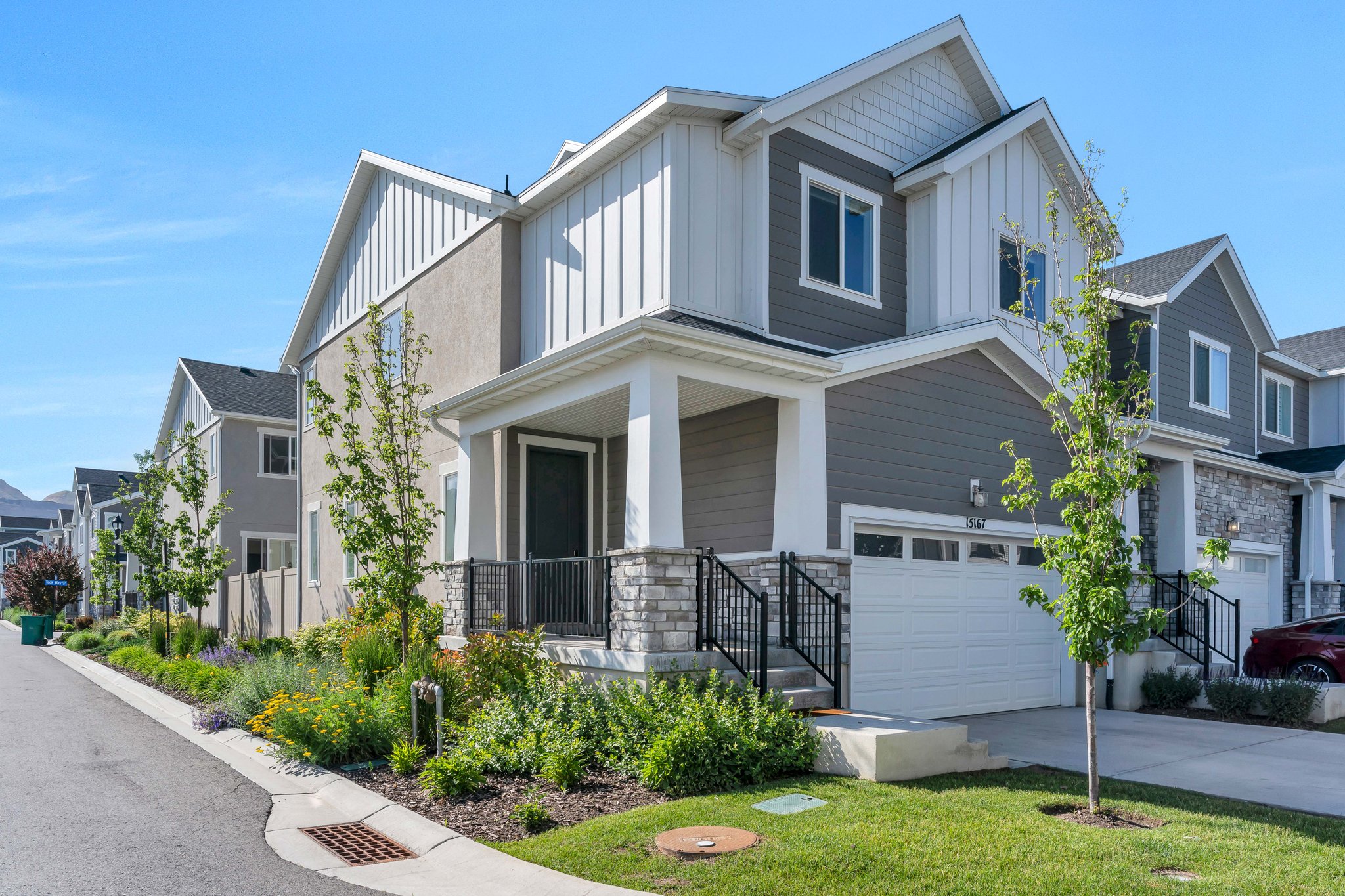 Bluffdale Townhome: 15167 S Wild Horse Way