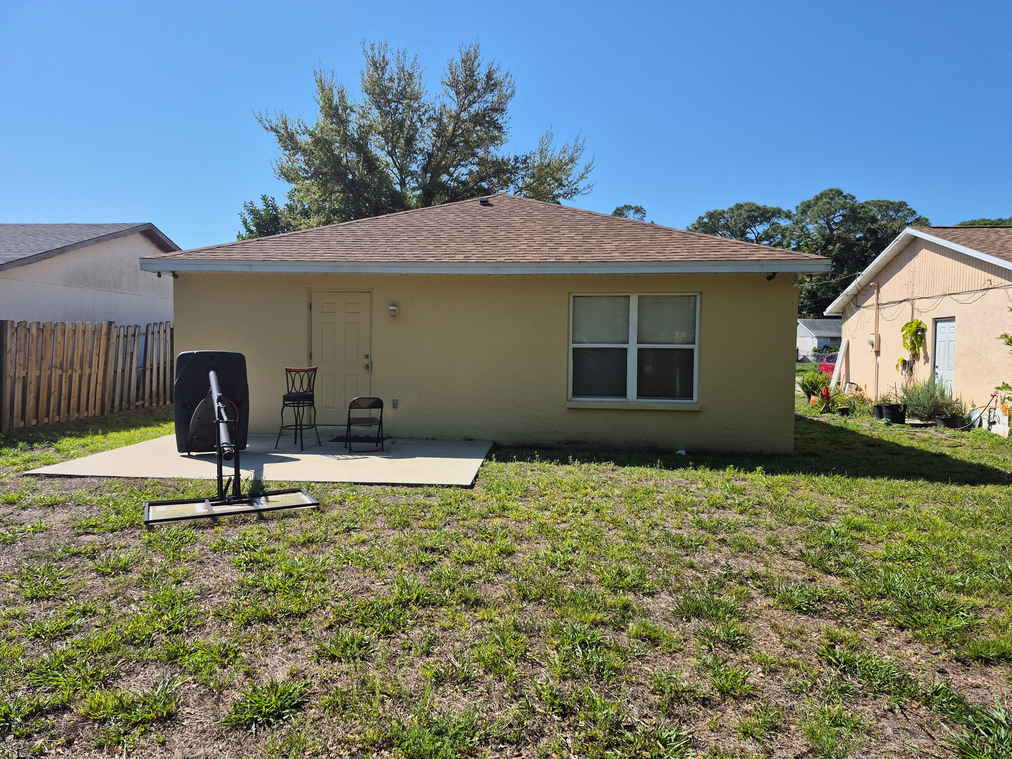 Sarasota House: 2425 22nd St
