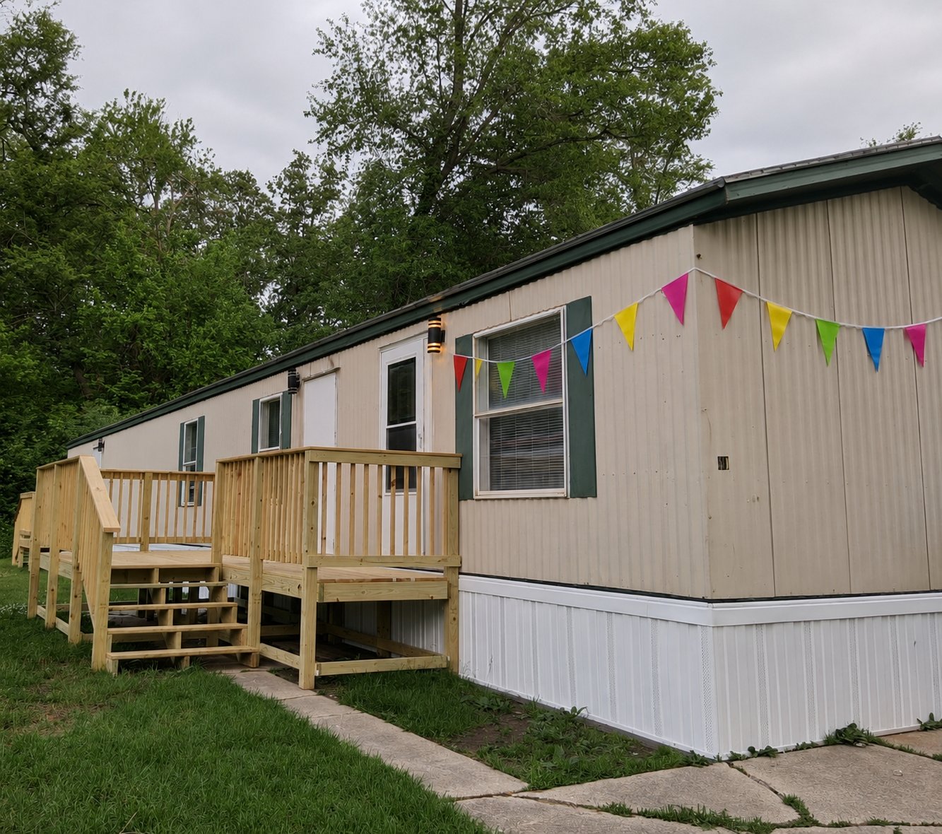 Centralia House: 40 Deerwood Park