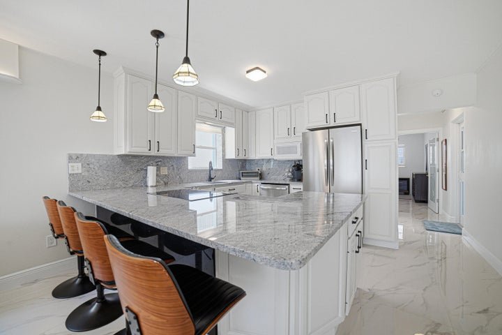 Pompano Beach Condo: 8 Briny Avenue 206