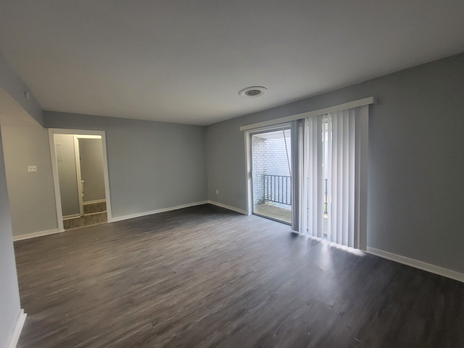 Jackson Apartment: 225 West McDowell Rd