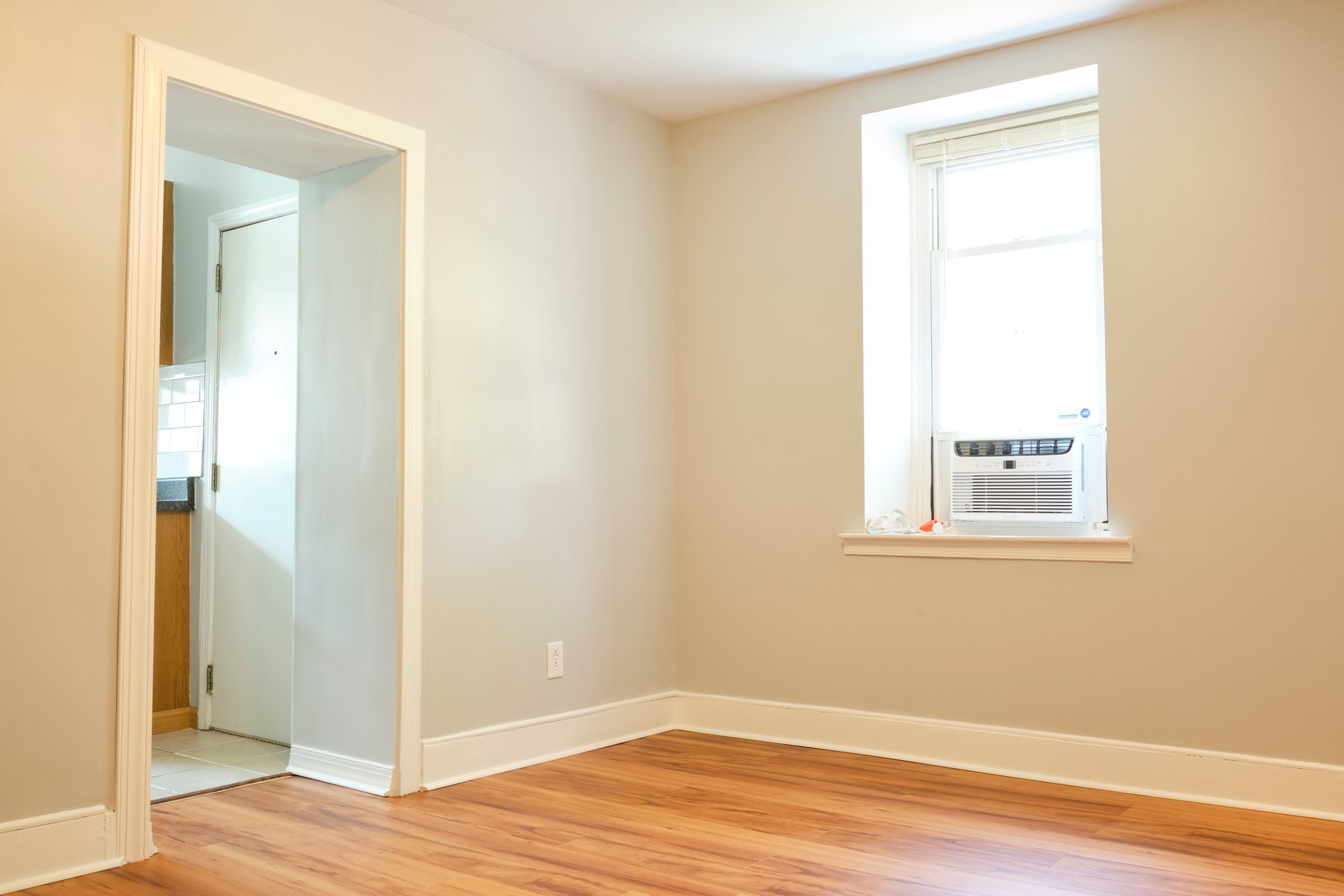 Ambler Townhome: 14 Center Street