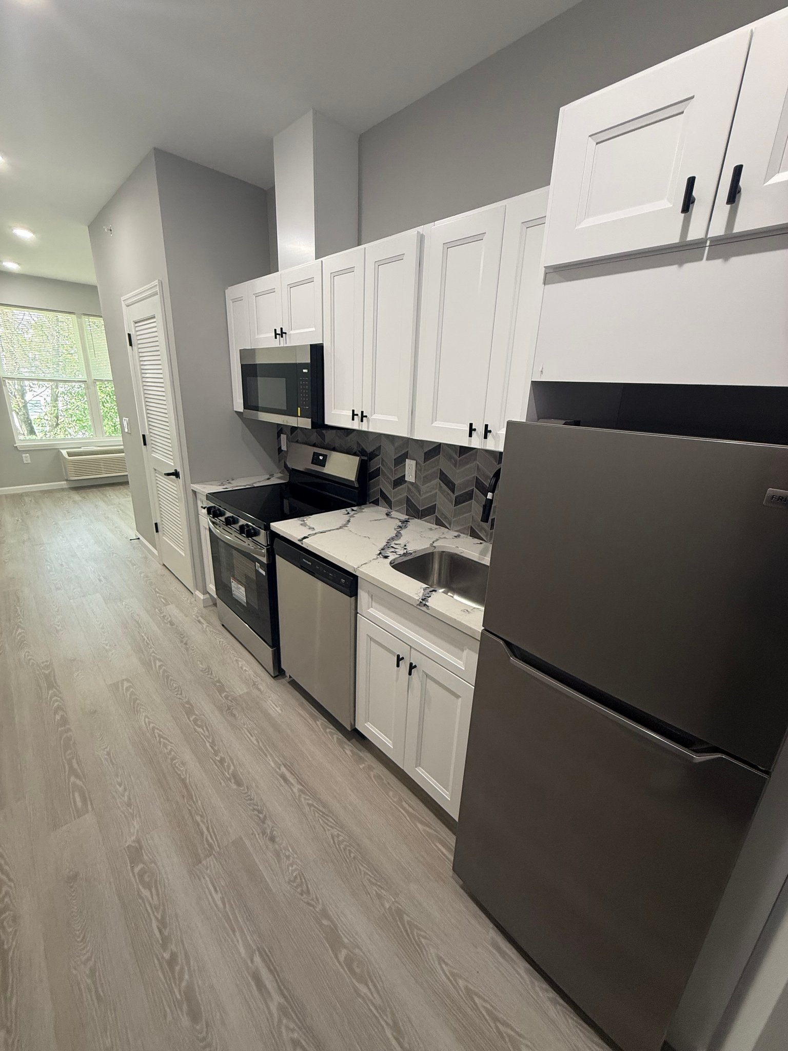 Paterson Apartment: 201 Governor St
