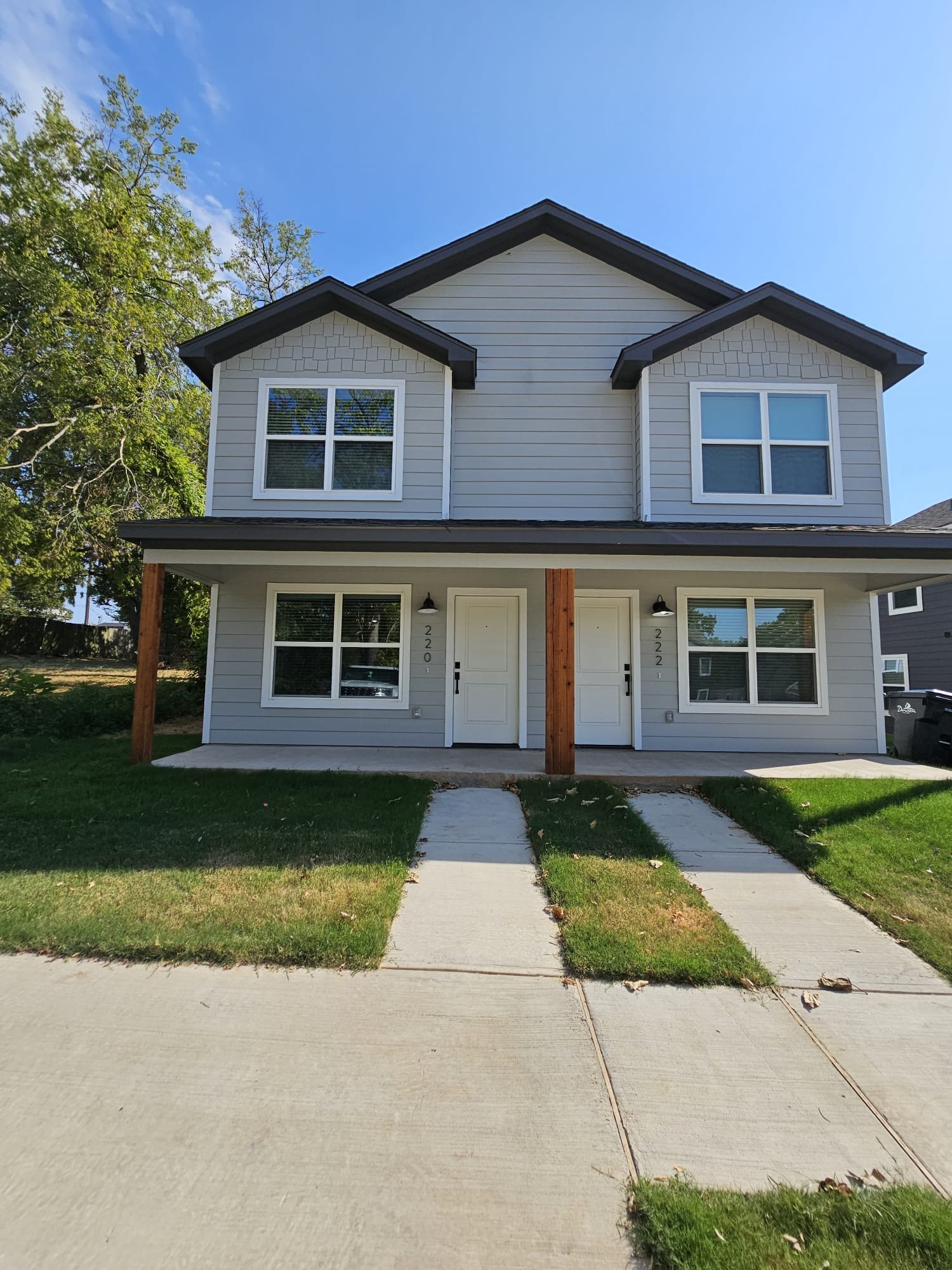Denison Condo: 222 W Bond Street