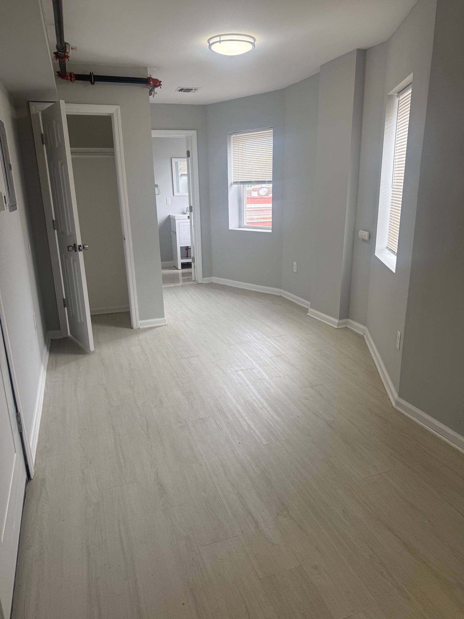 Paterson Apartment: 324 Market St