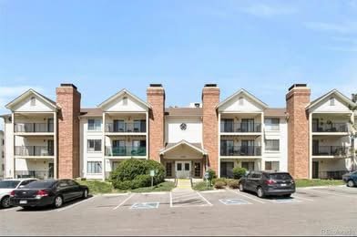 Aurora Condo: 401 S Kalispell Way