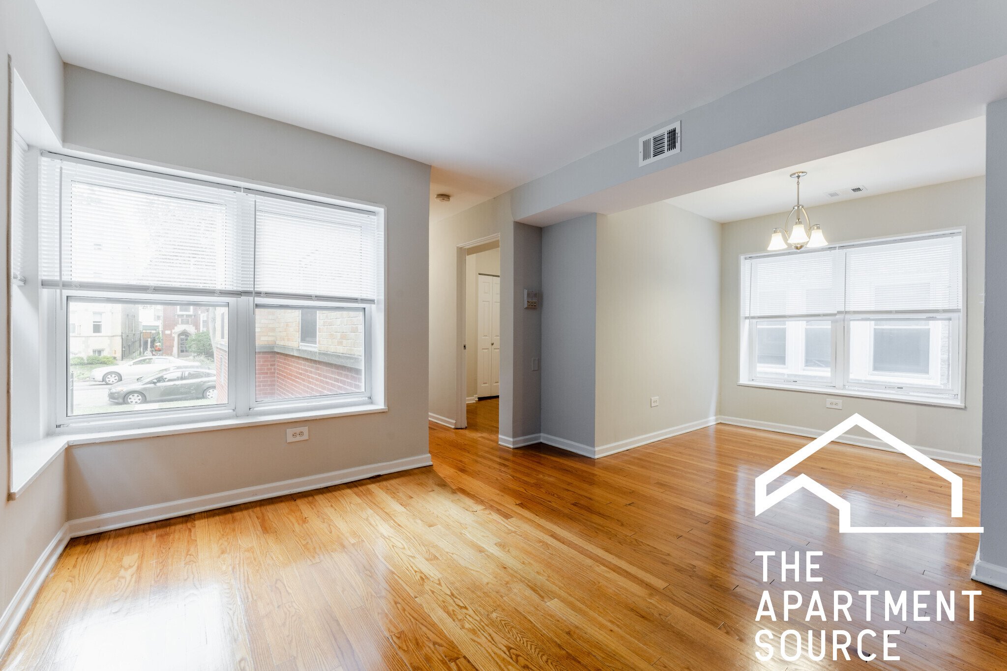 Chicago Apartment: 6535 North Mozart