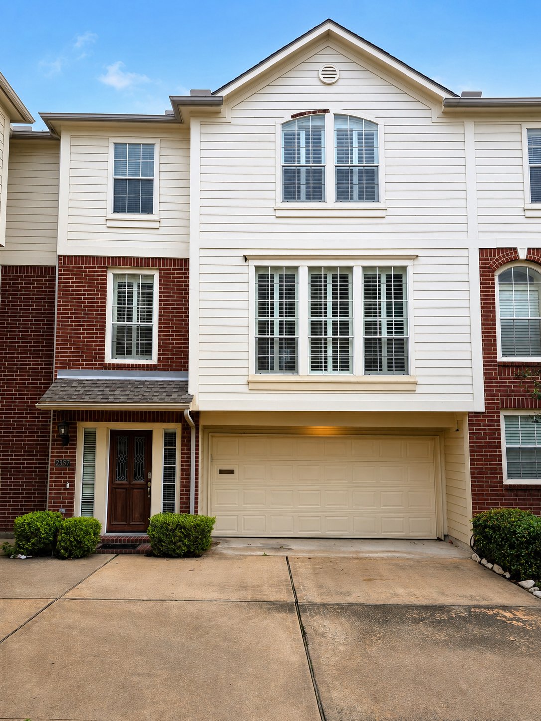 Houston Townhome: 2357 Jackson St