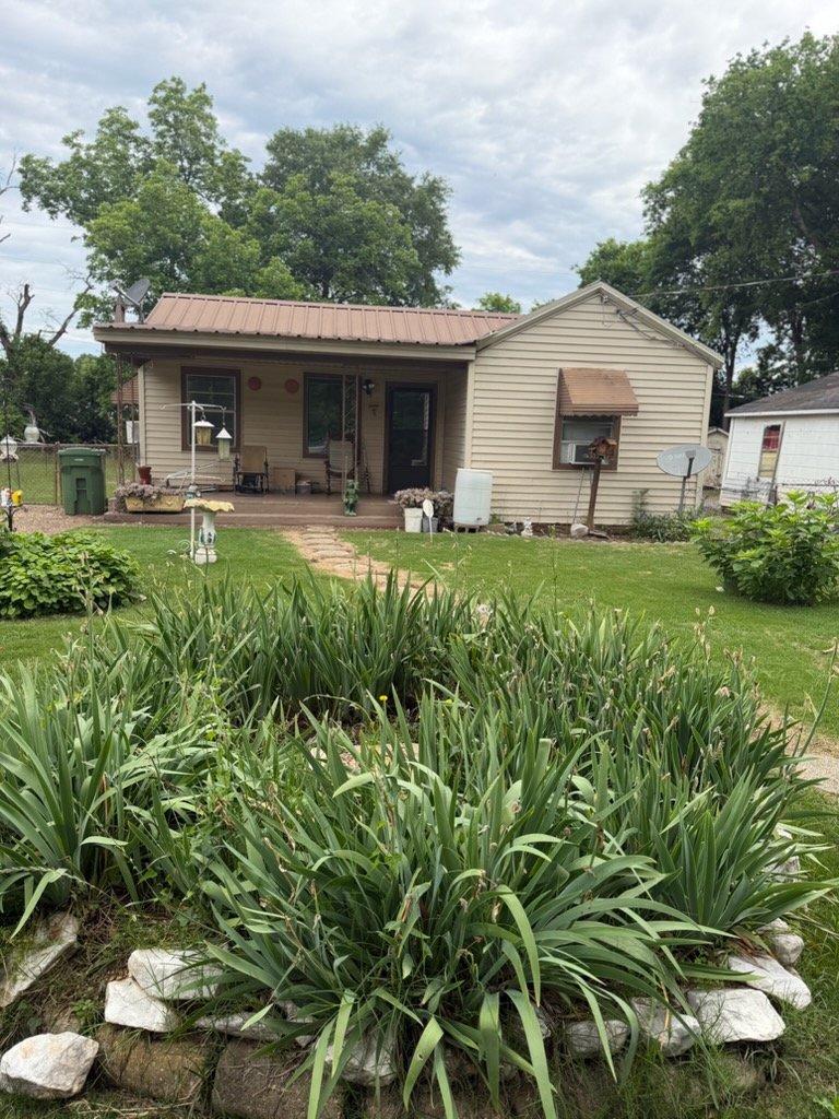 Montgomery House: 3 Rotary Street