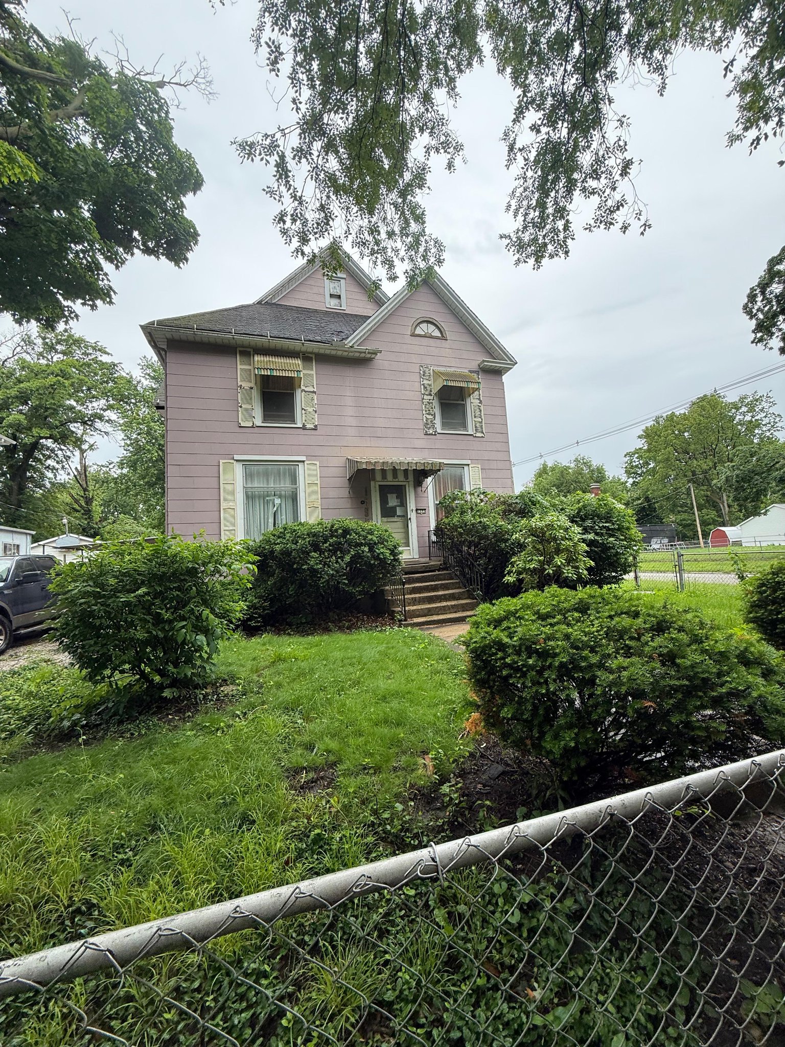 Decatur House: 1595 N Church St