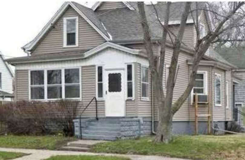 Peoria House: 1104 W Smith St
