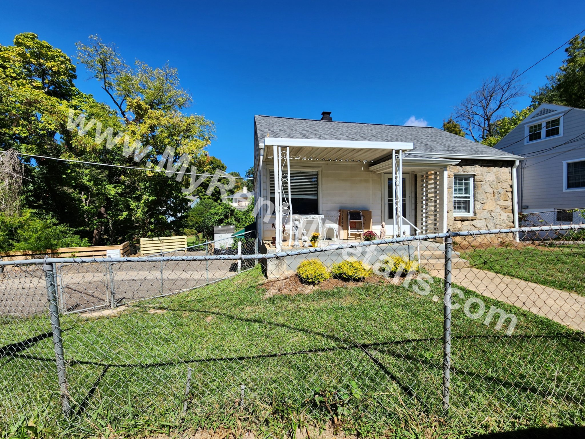 Asheville House: 41 Lennox St