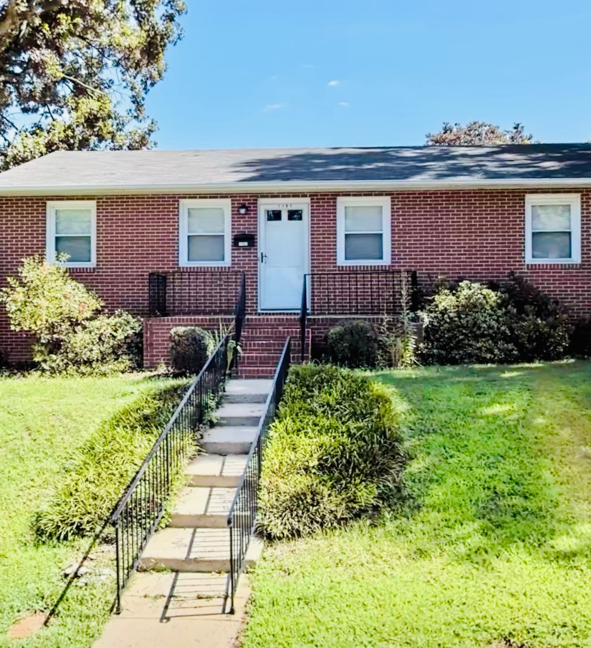 Winston Salem House: 1101 Melrose St