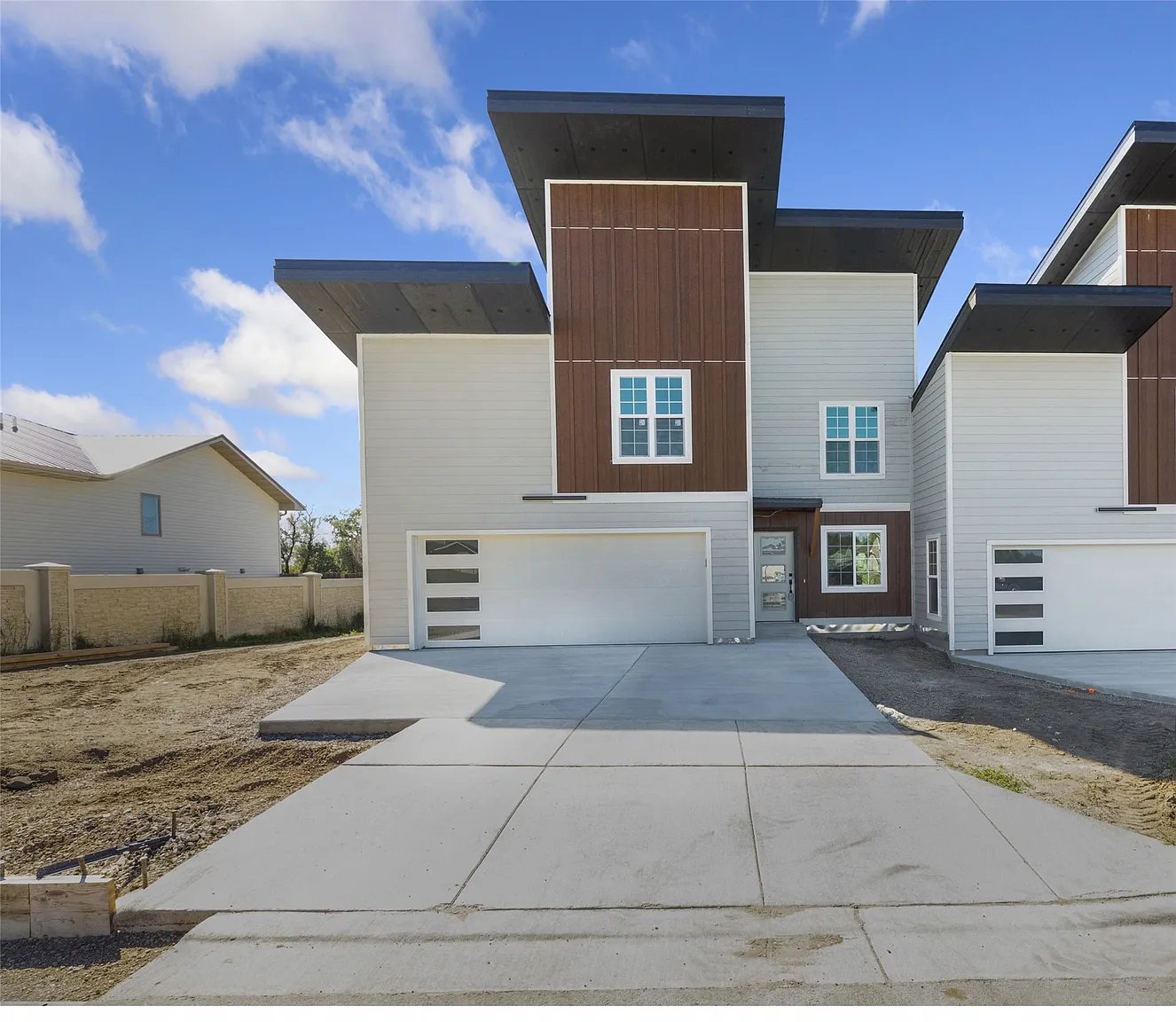 Great Falls Multiplex: 2506-2508 Castle Pines Dr