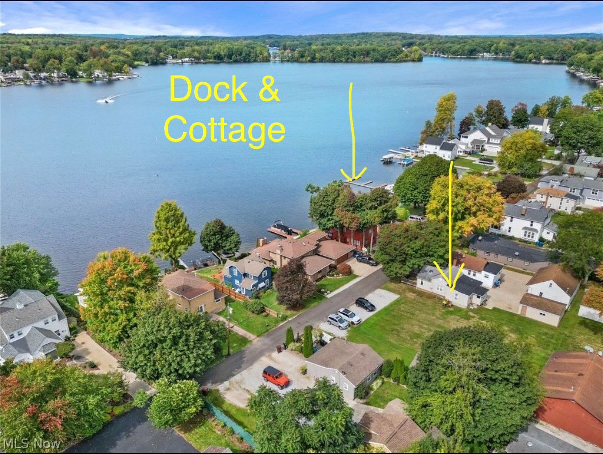 Akron House: 4773 Bickford Ave