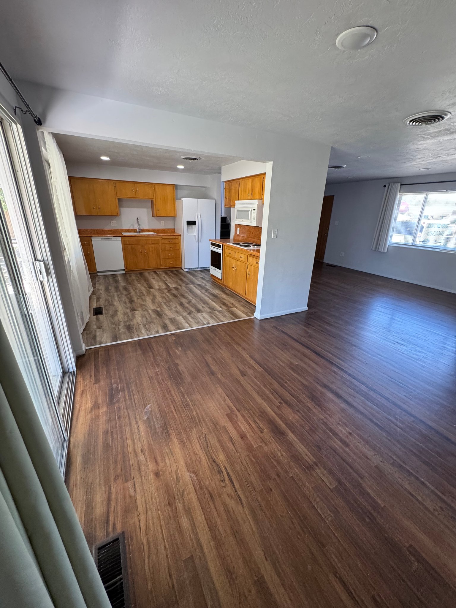 Tooele House: 397 Isgreen Cir