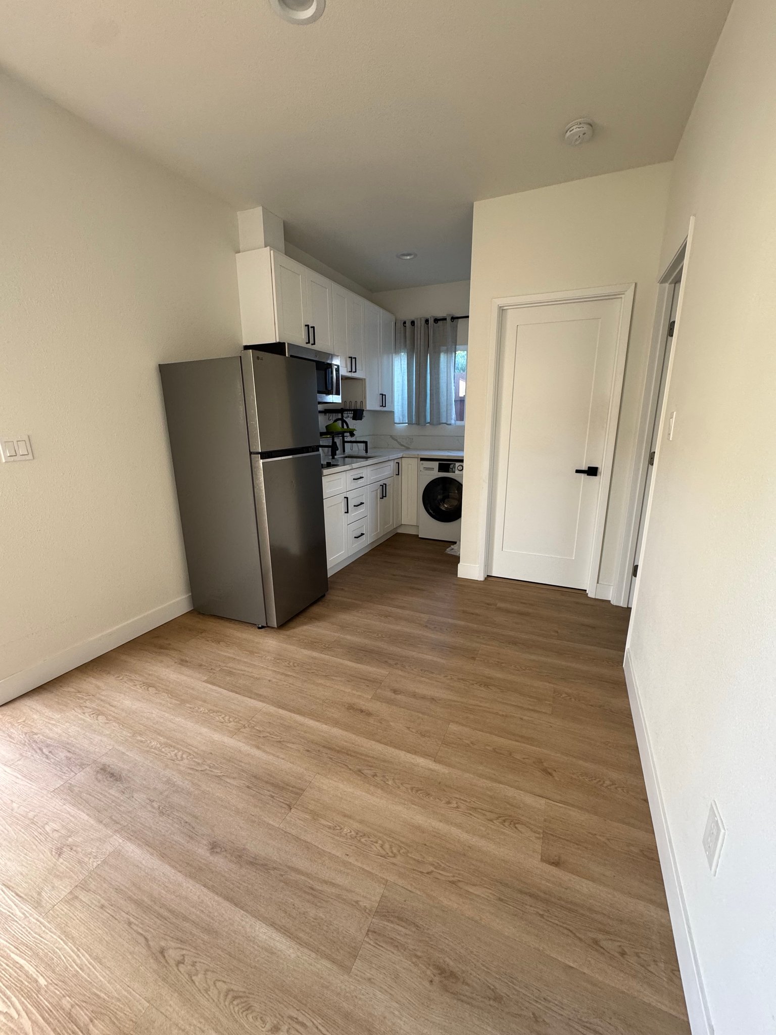 San Diego Multiplex: 8449 Gold Coast Dr