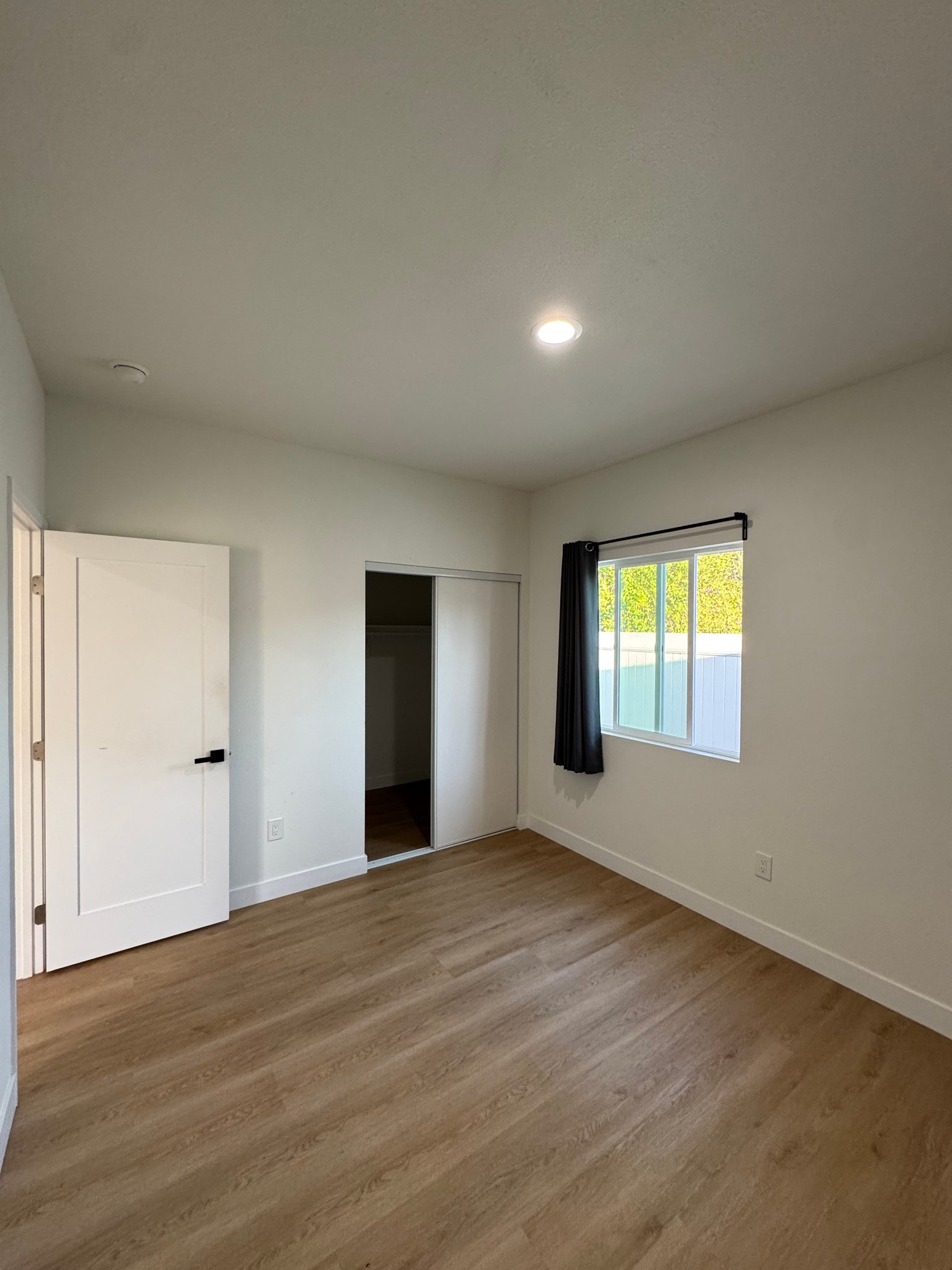 San Diego Multiplex: 8449 Gold Coast Dr