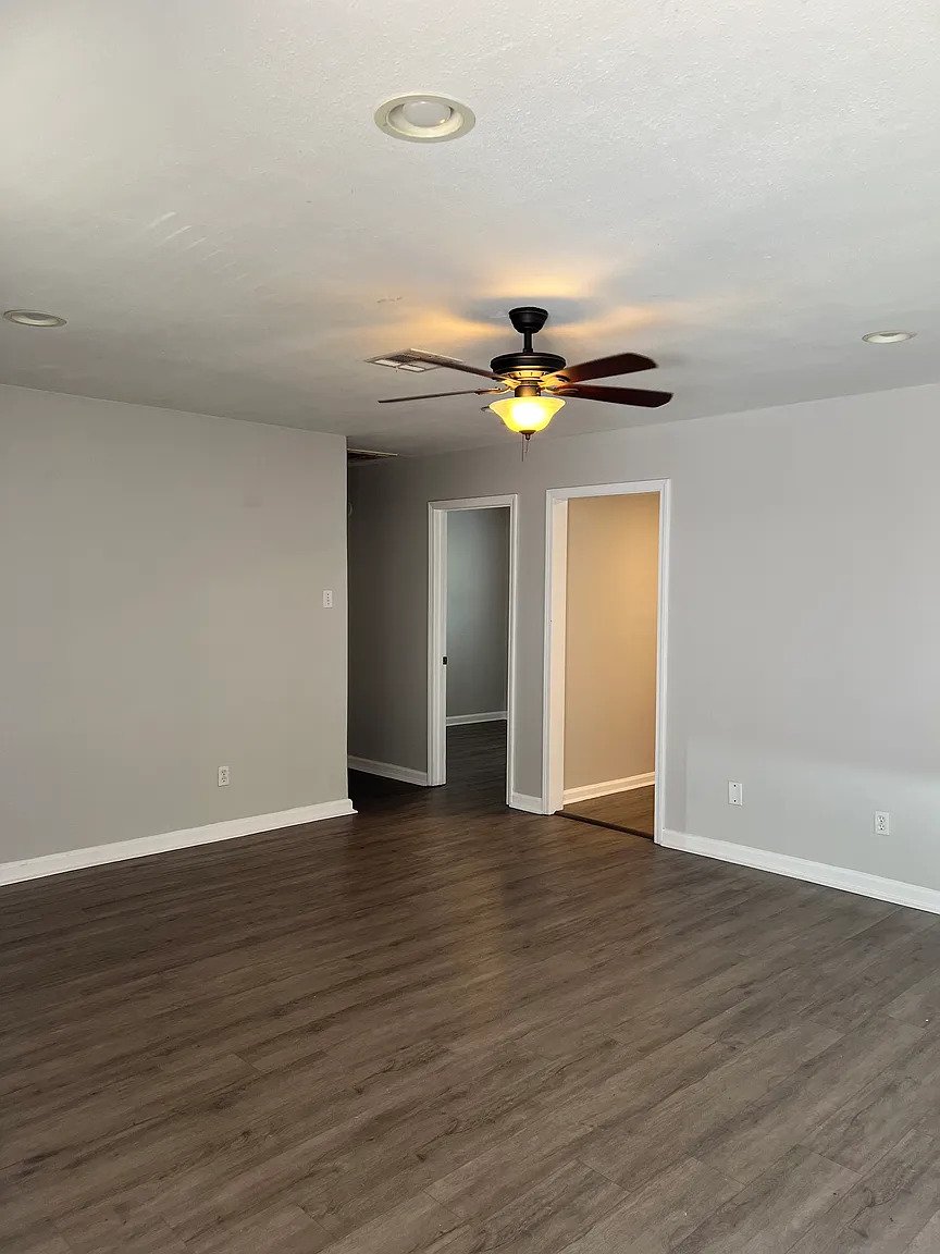 New Orleans Townhome: 2512 Mexico Street