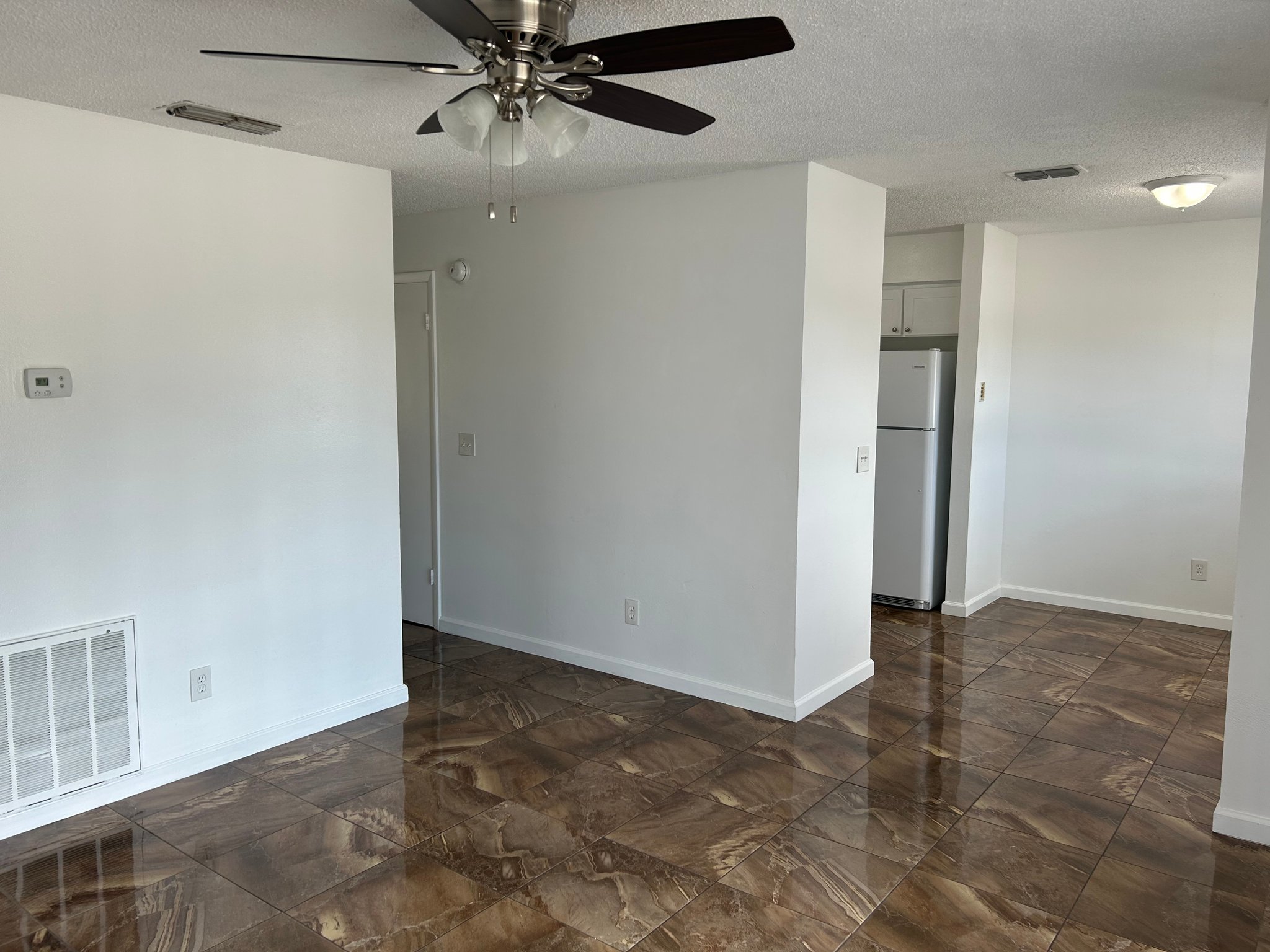 tampa Multiplex: 5606 south manhattan ave
