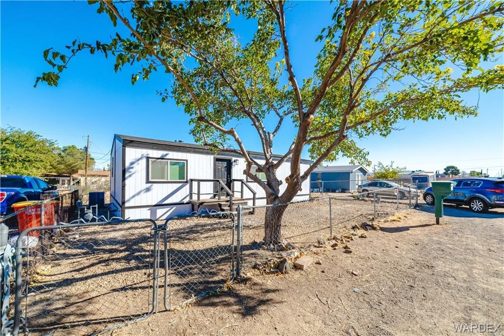 Kingman House: 4562 N Glen Road