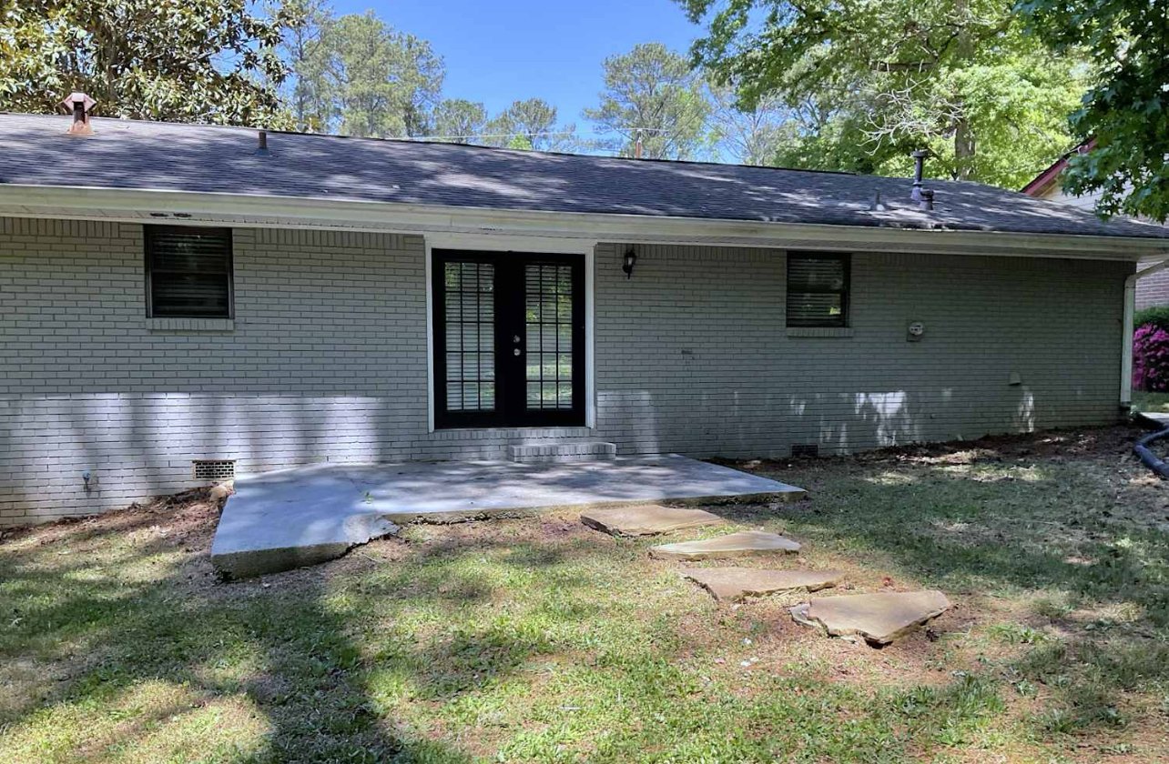 Atlanta House: 4596 Sahara Dr Sw