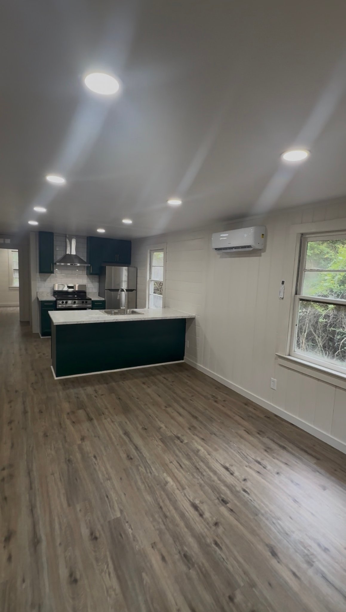 Mobile Multiplex: 113 Randolph St