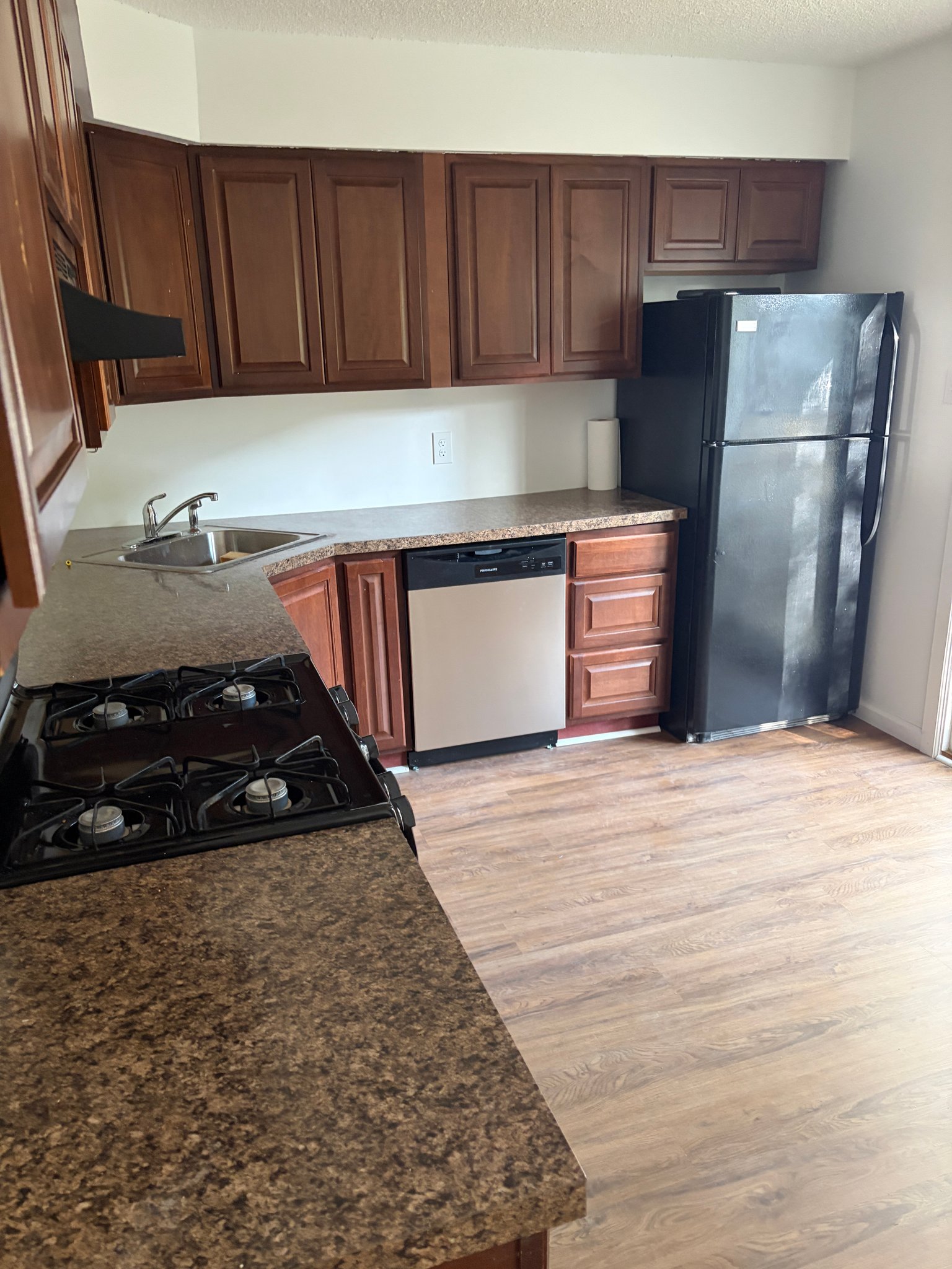 Pleasantville Townhome: 225 West Leeds Ave