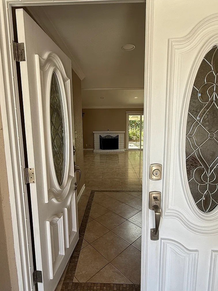 Irvine House: 15431 Lorraine Way