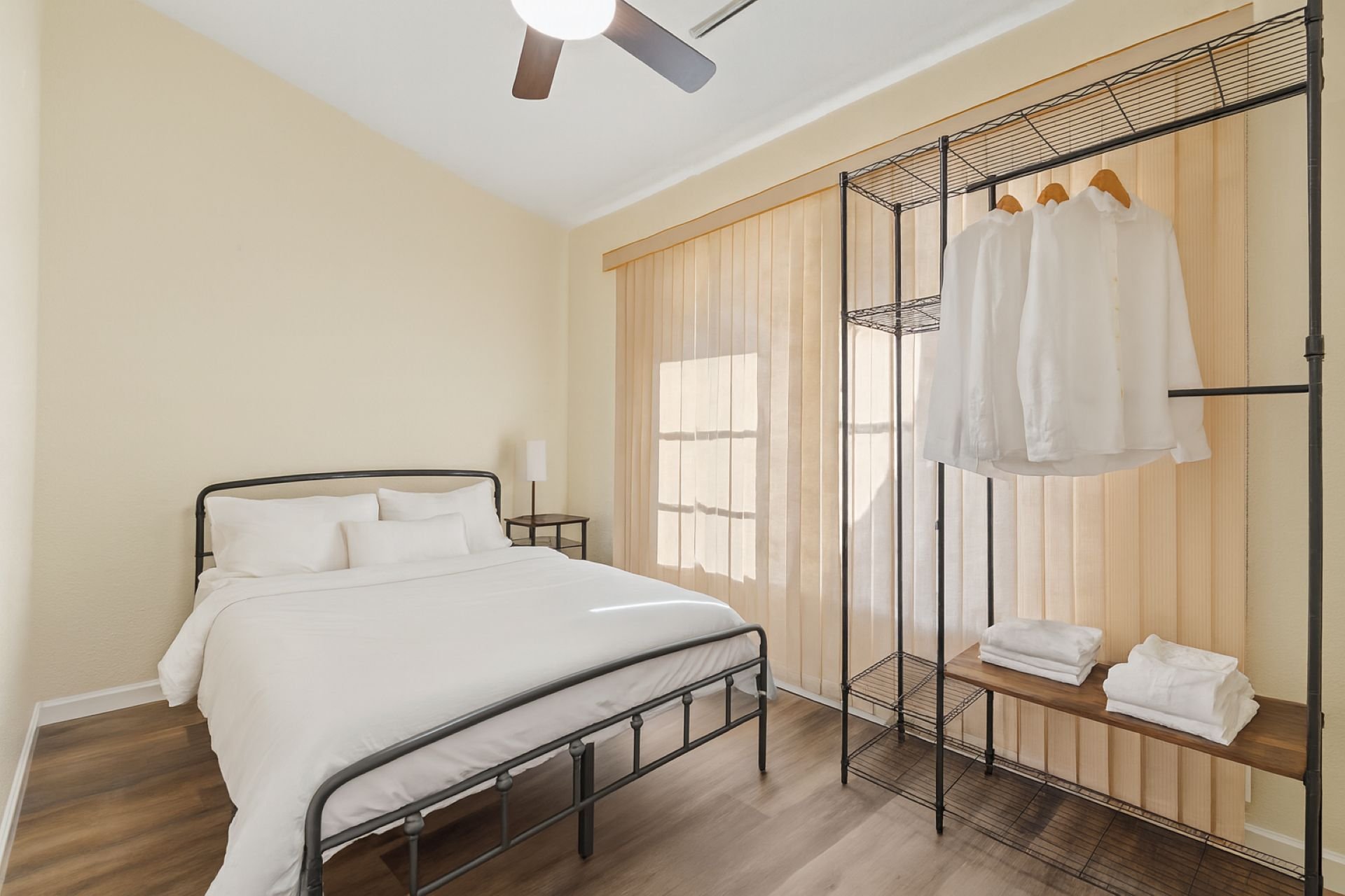 Pt Charlotte Single Room: 19484 Midway Blvd
