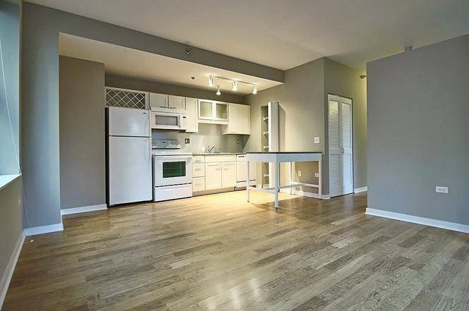 Chicago Condo: 198 West Randolph Street
