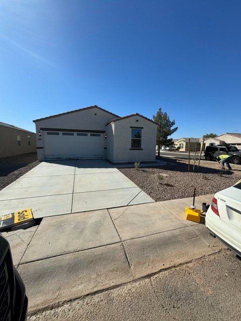 Coolidge House: 1675 W Pima Ave