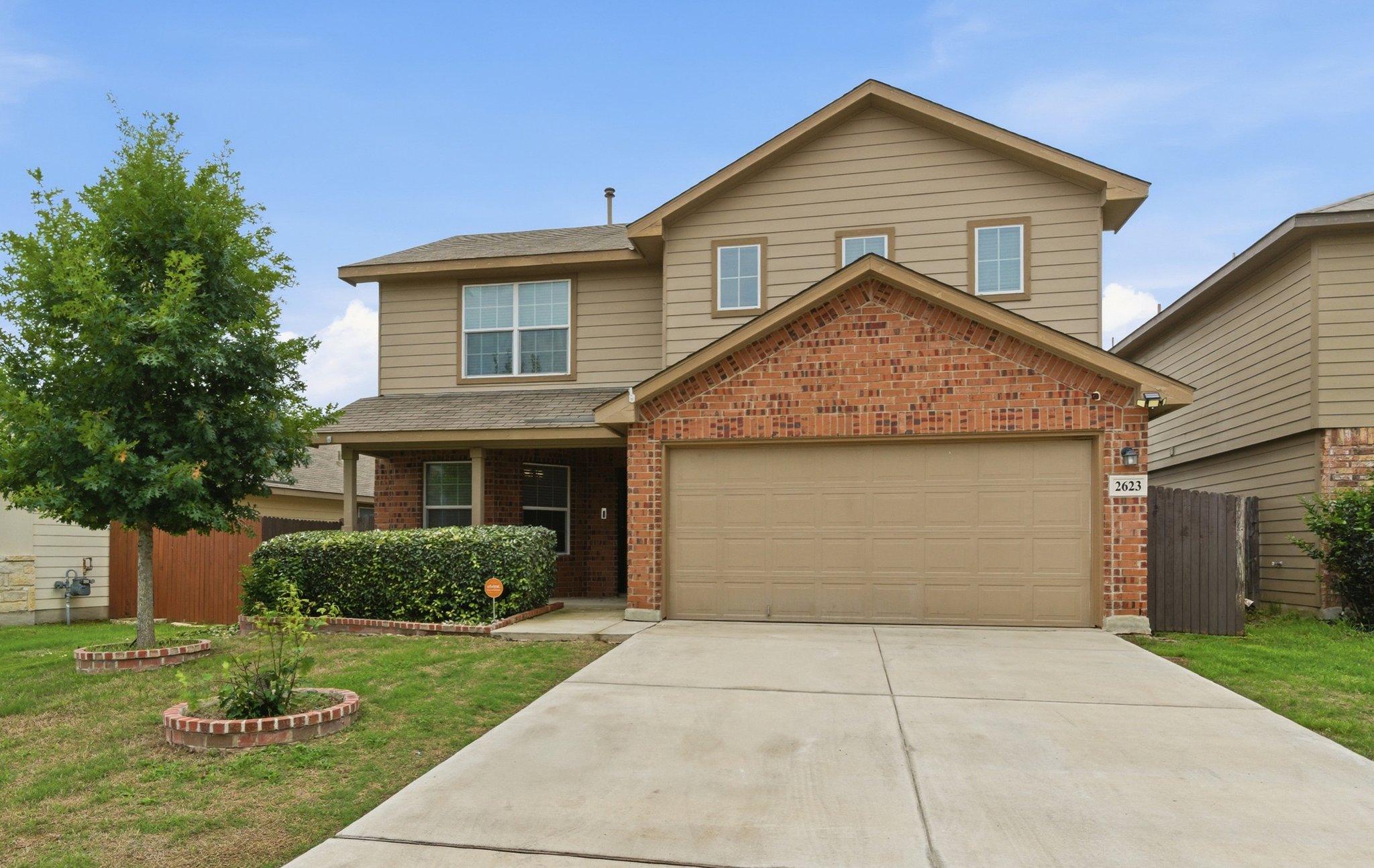 San Antonio House: 2623 Barbwire Way