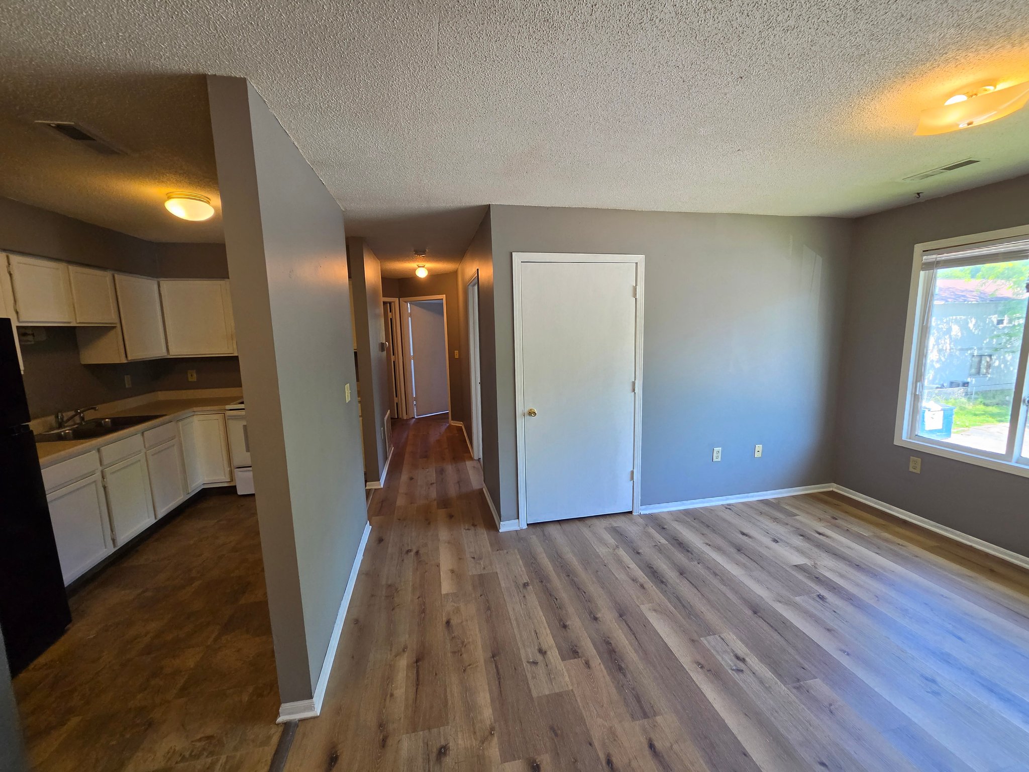 Council Bluffs Apartment: 3213 12th Ave