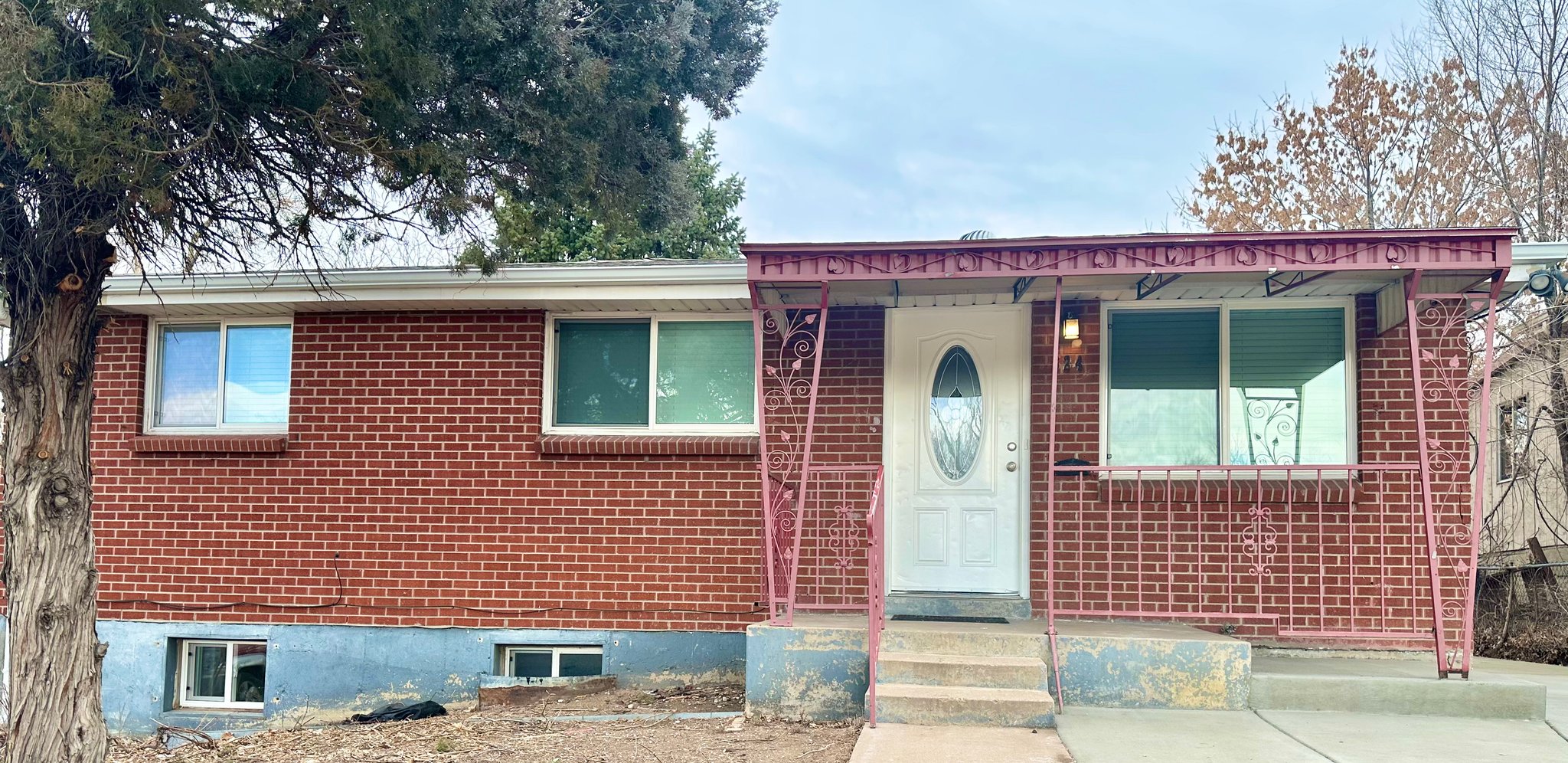 Denver House: 624 Winona Ct