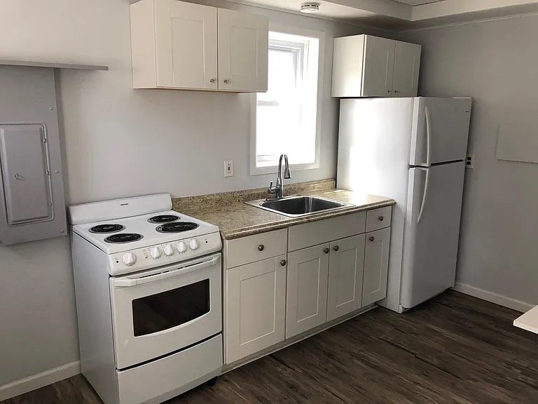 Highlands Apartment: 82 Valley Ave
