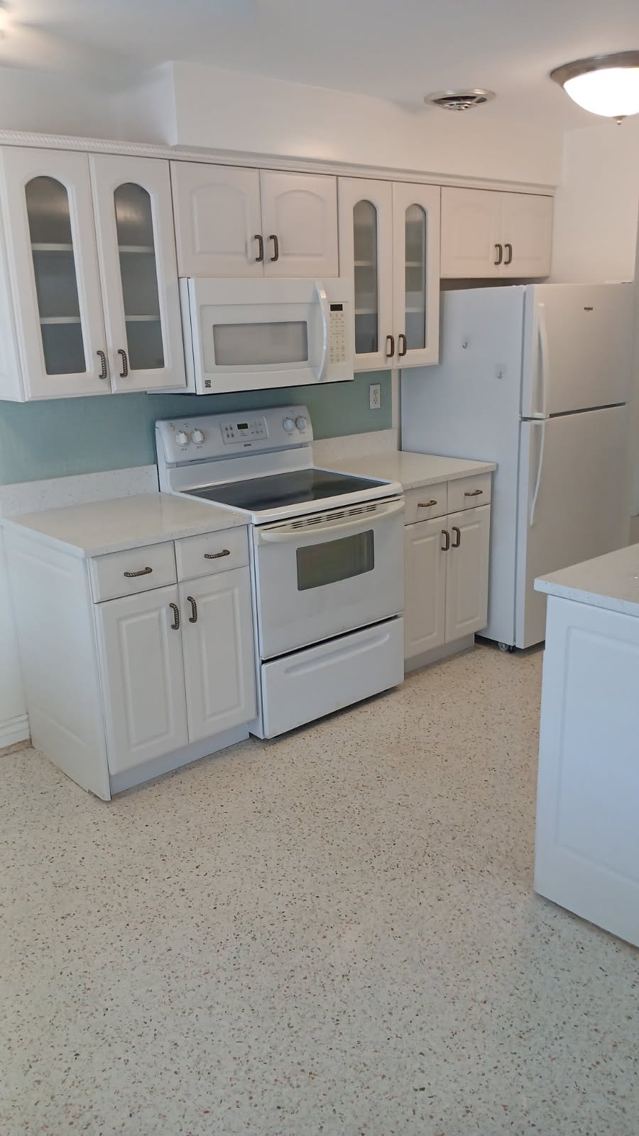 Dunedin Apartment: 941 Highland Ave