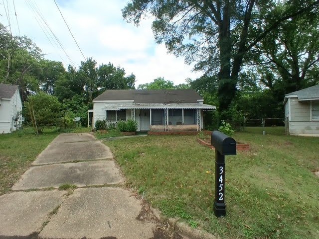 Montgomery House: 3452 Harris St