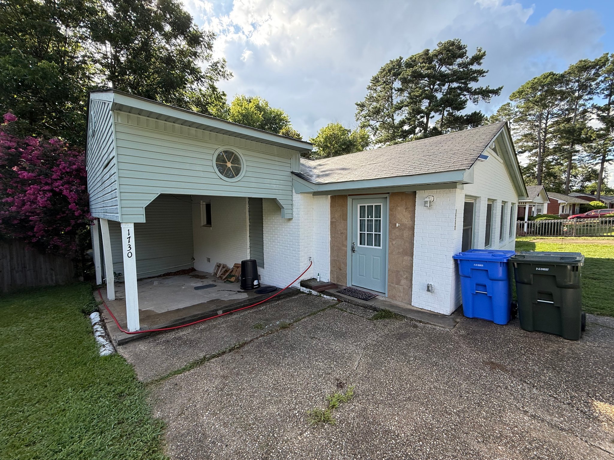 Fayetteville House: 1730 Wellons Dr