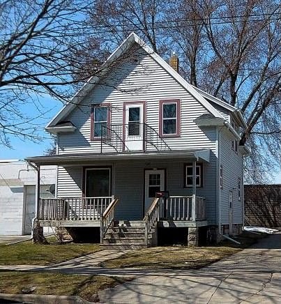 Appleton House: 517 N Morrison
