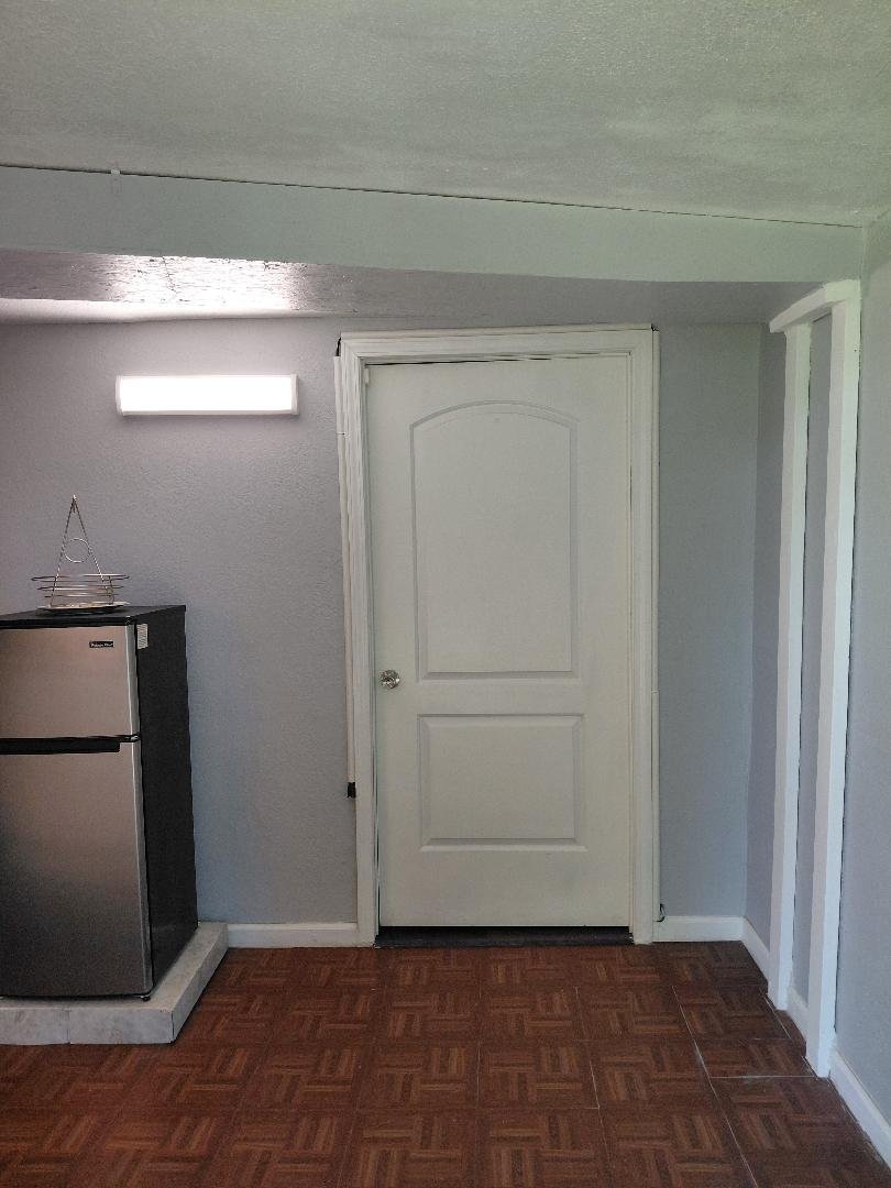 Kansas City Apartment: 6925 Indiana Ave