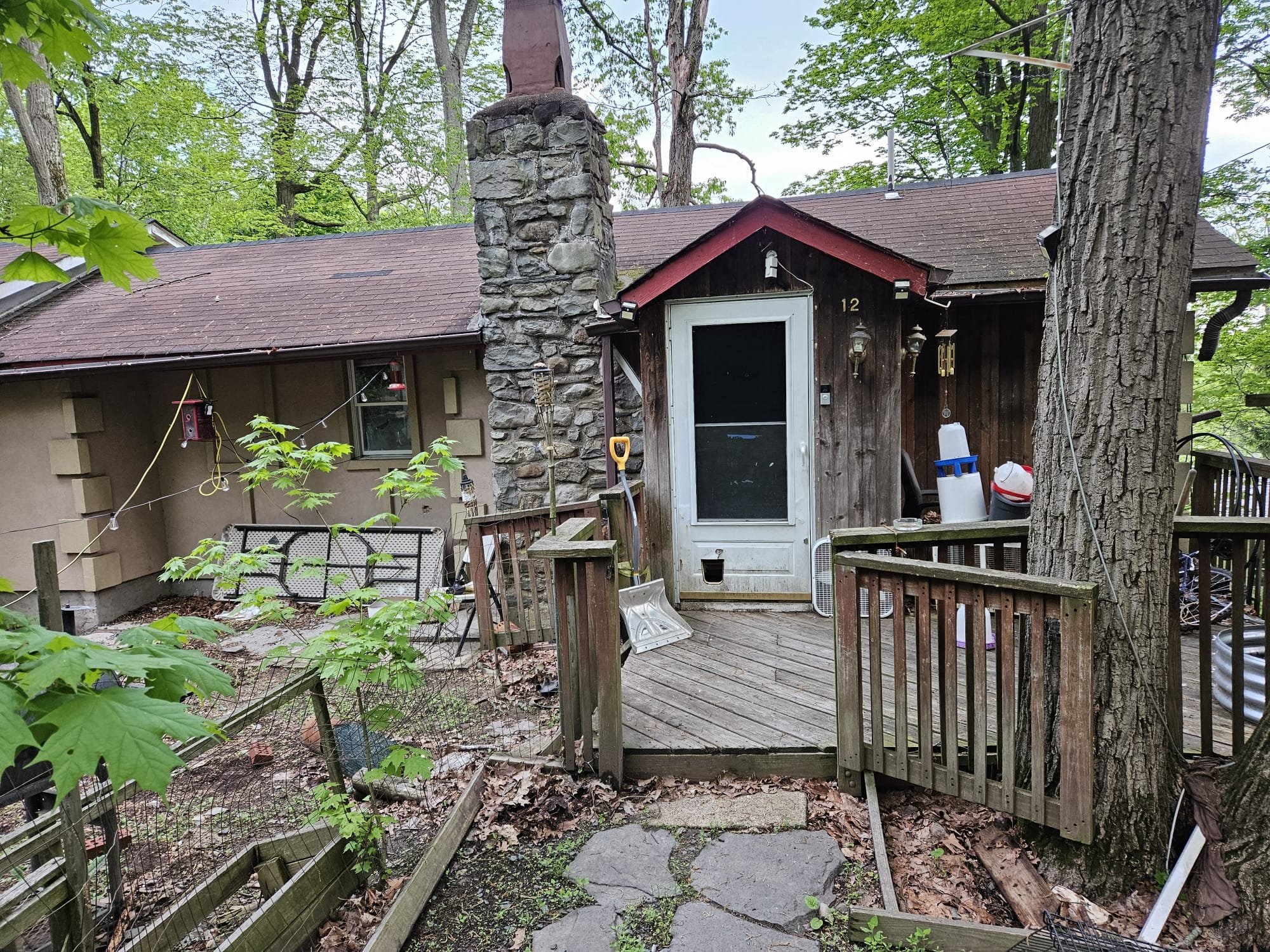 Monroe House: 12 Utopian Trl