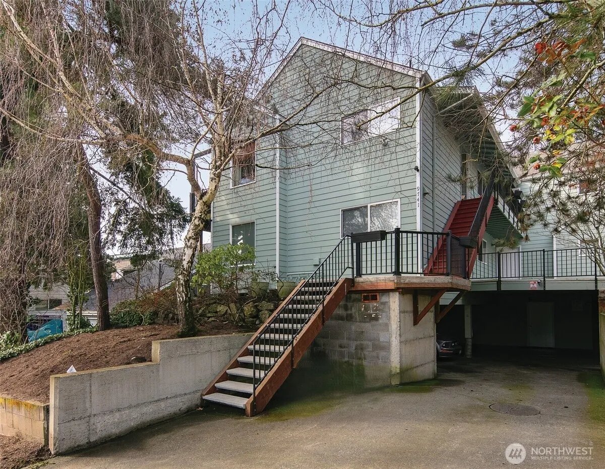 Seattle Other: 9741 Woodlawn Ave N