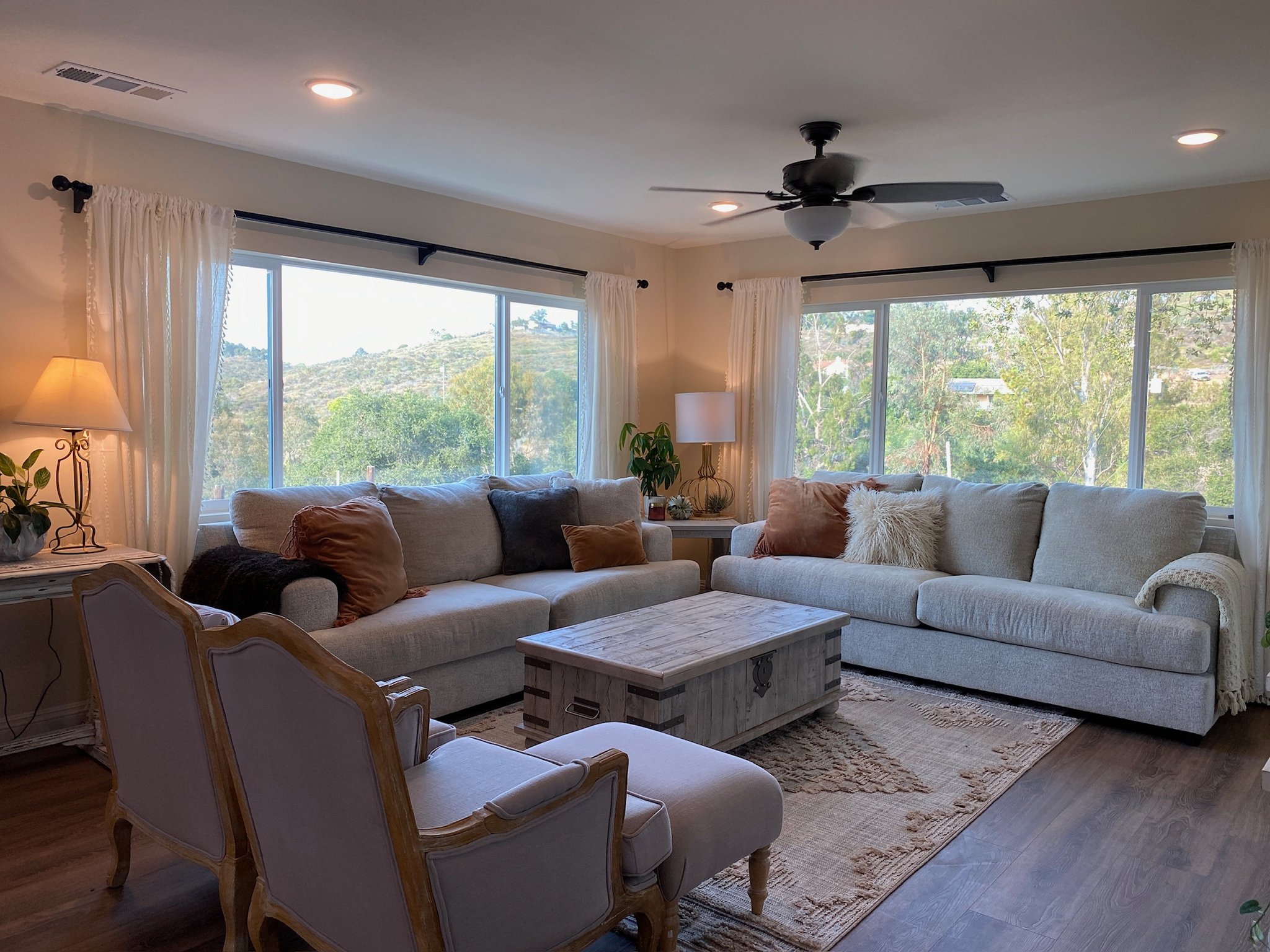 Vista House: 2436 Green Hills Way