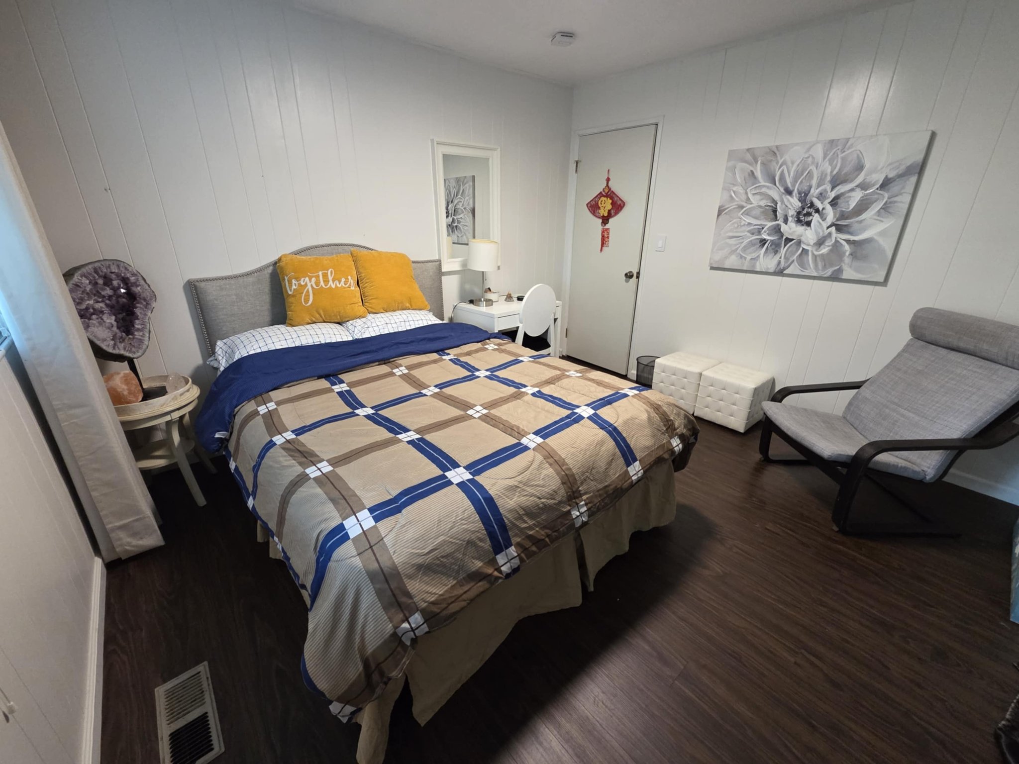 Concord Single Room: 4038 Cowell Road