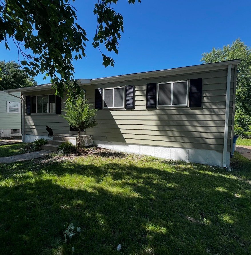 Saint Louis House: 1209 Baron Ave